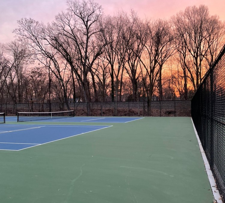 tennis-court-photo